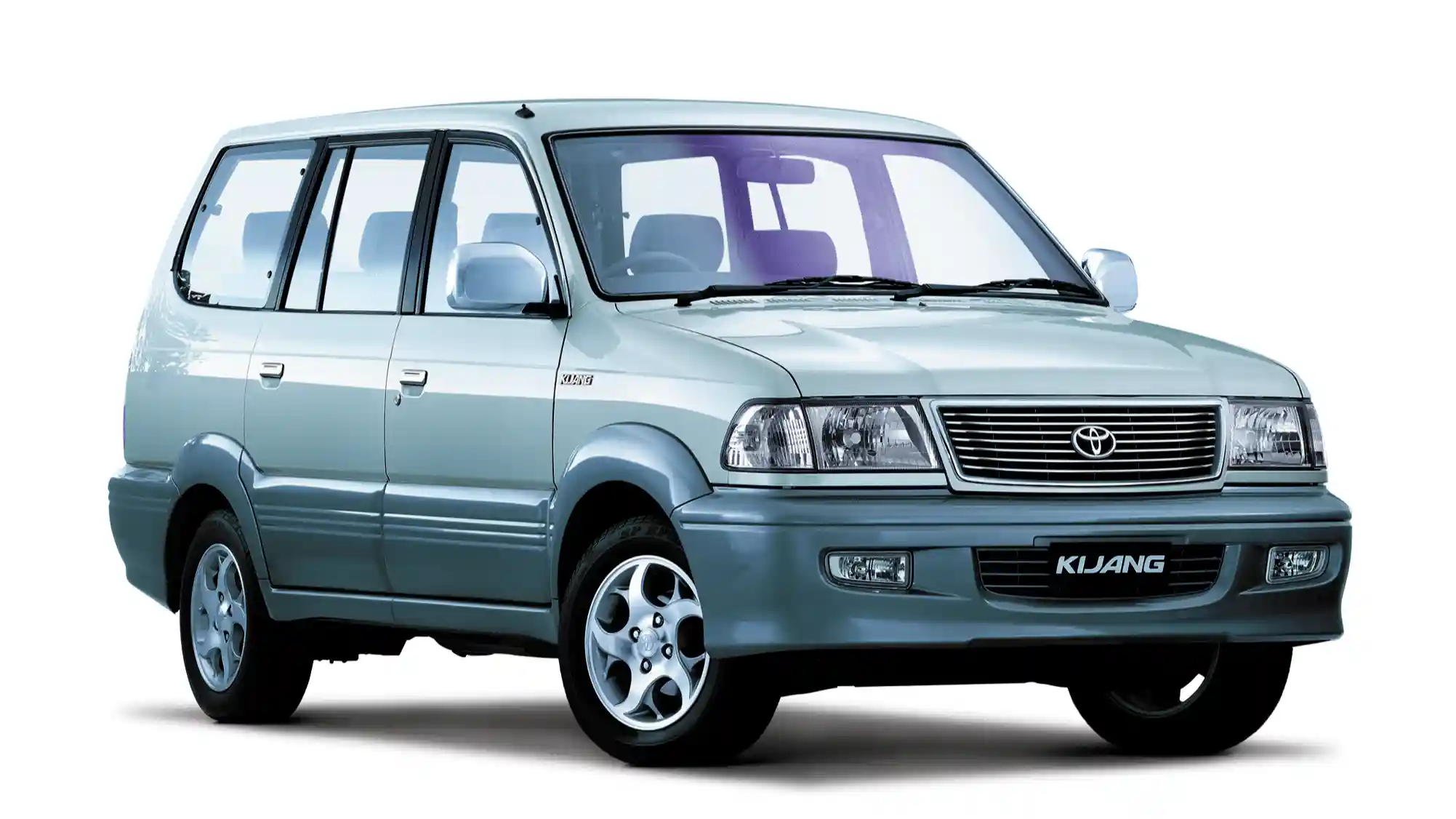 mobil Kijang Kapsul.webp
