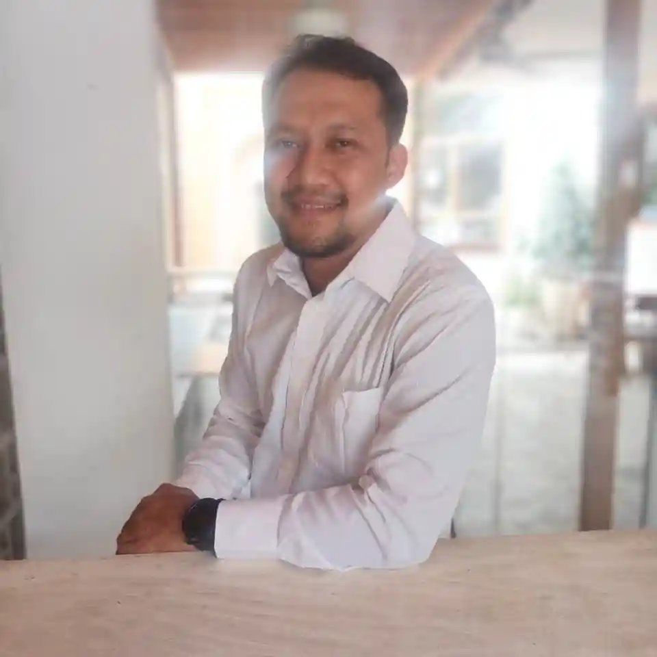 TAUFIQI RACHMAD DARMAWAN