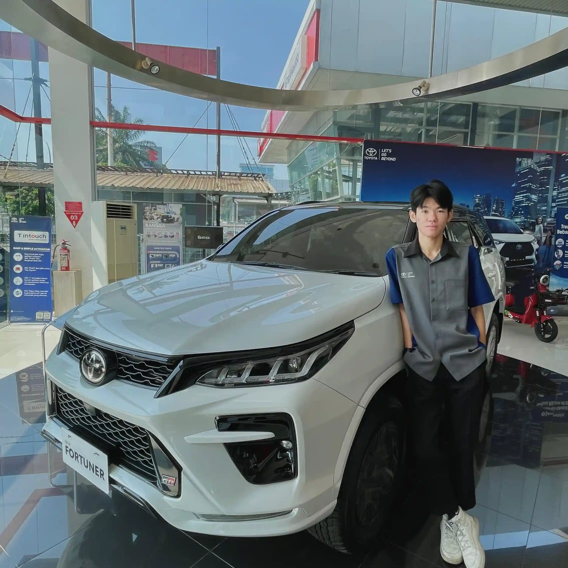 ANDRE SURYADINATA