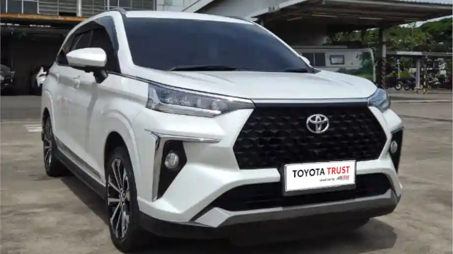 1.TOYOTA AVANZA 1.5 VELOZ Q BENSIN-AT(AVANZA) AT 2022