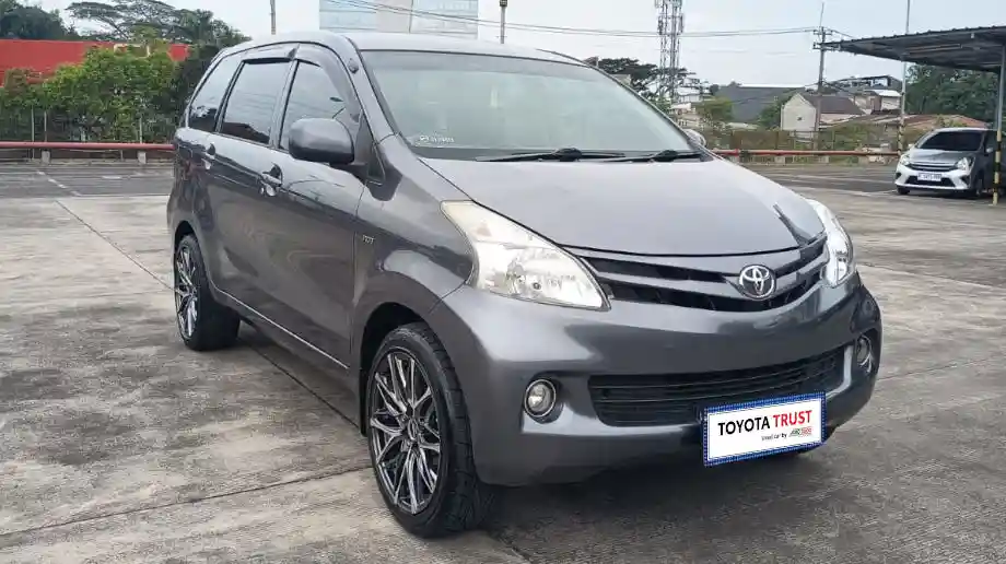 1.TOYOTA AVANZA 1.3 E BENSIN-MT(AVANZA) MT 2014