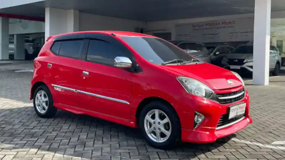 1.TOYOTA AGYA 1.0 G TRD SPORTIVO BENSIN-MT(AGYA) MT 2015
