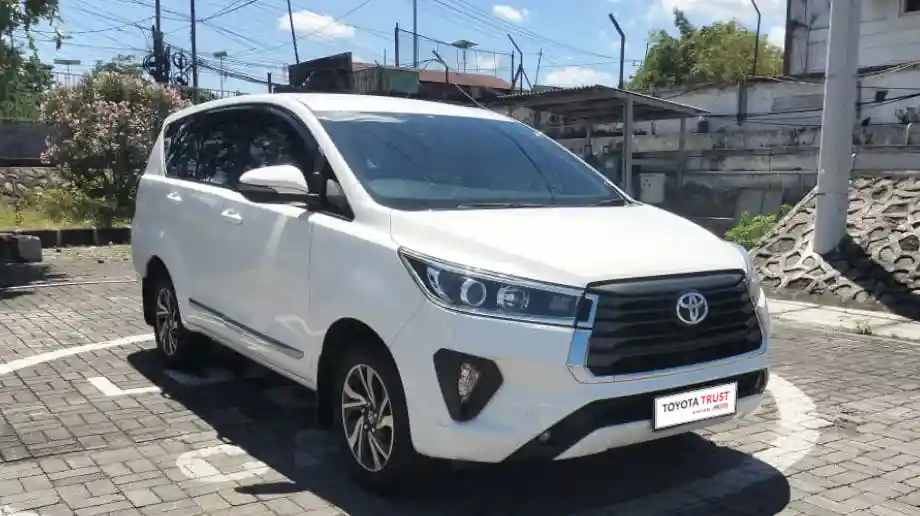 1.TOYOTA KIJANG INNOVA 2.4 V SOLAR-AT(KIJANG INNOVA) AT 2022