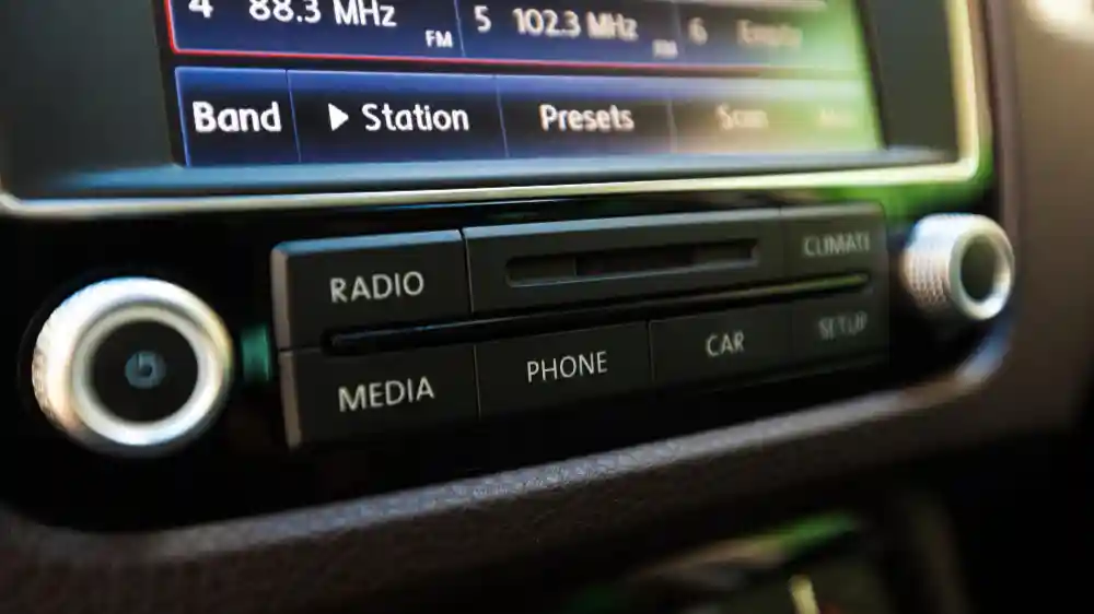 stasiun radio.webp