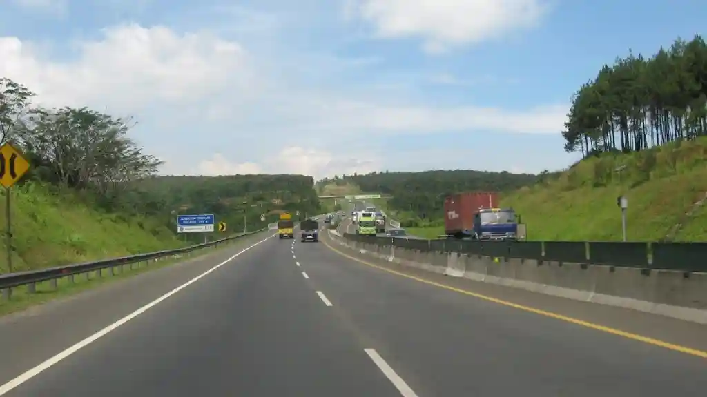 jalur darurat tol cipularang.webp